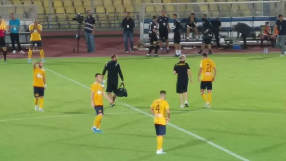 ΠΡΟΒΛΗΜΑ και εκτός ο Γκοντάλ
