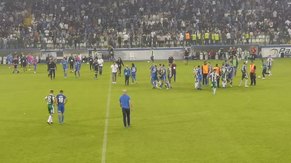 Συγκάτοικοι στην κορυφή... με ισοπαλία (φώτος)
