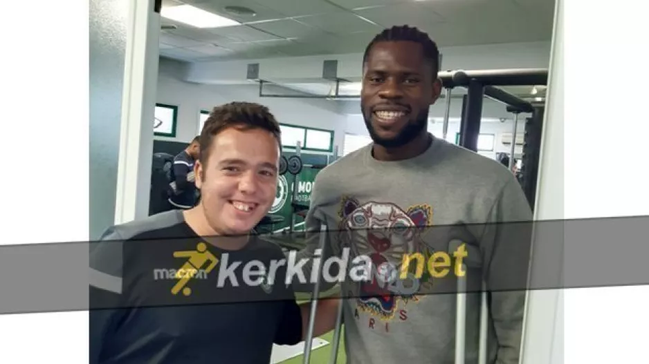 ΠΕΡΙΜΕΝΕΙ ακόμα ο Ουζόχο/Kerkida φώτο