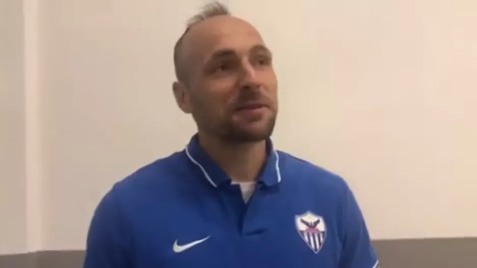 ΣΙΦΟ: "Δεν κοιτάζουμε μακριά γιατί αυτό ποτέ δεν τελειώνει καλά" (βίντεο)