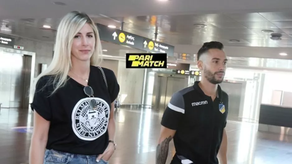 ΦΩΤΟΣ/Με... συνοδεία οι παίκτες του ΑΠΟΕΛ