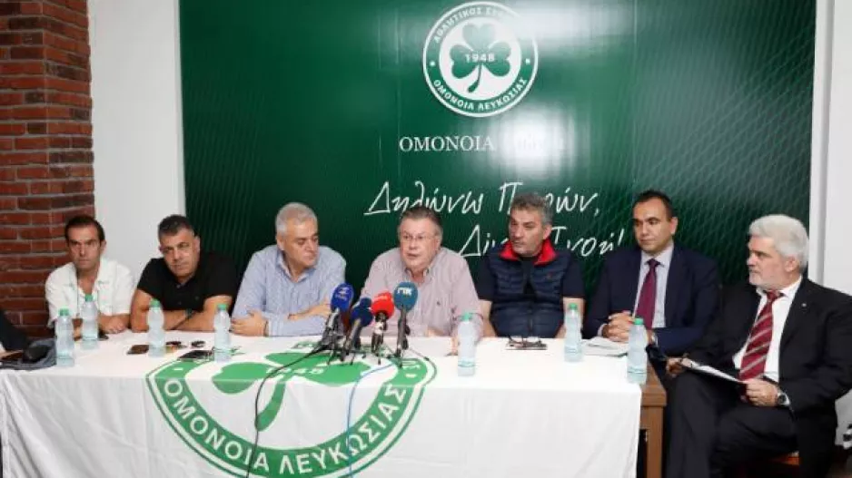 Λώρης: "Ο Παπασταύρου έχει αναλάβει ένα χρέος των 10 εκ. ευρώ/ Θέλουμε 250 χιλ. ευρώ"
