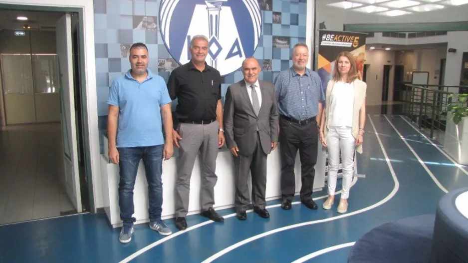 Ο Πρόεδρος ΚΟΑ συναντήθηκε με τον Πρόεδρο του Κ.Σ. Τραχωνίου Λεμεσού (φώτος)