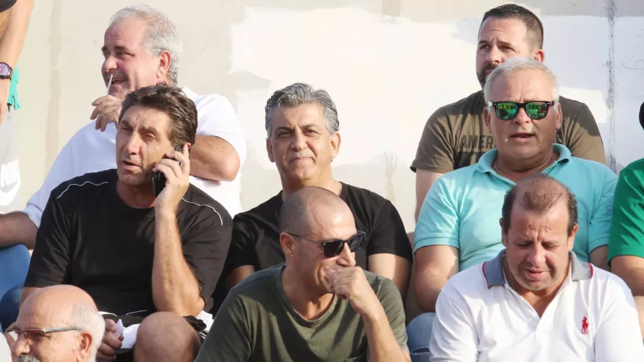 Χαρίτου στην κερκίδα