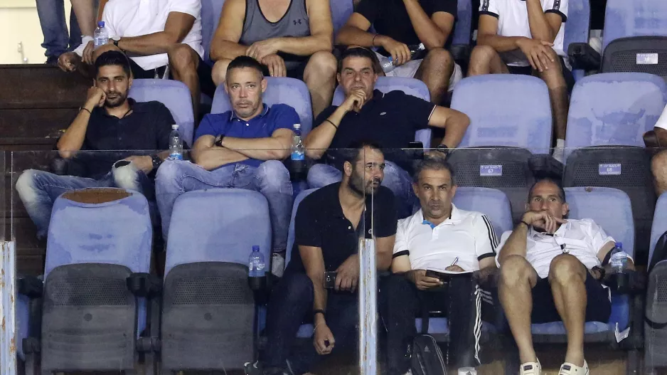 Aντίπαλος Πάμπου...