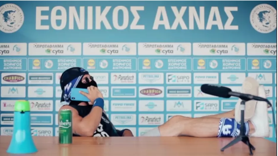 Τηλεφώνημα στον ΚΟΥΜΑ πριν την ΑΕΚ, αλλά... (βίντεο)