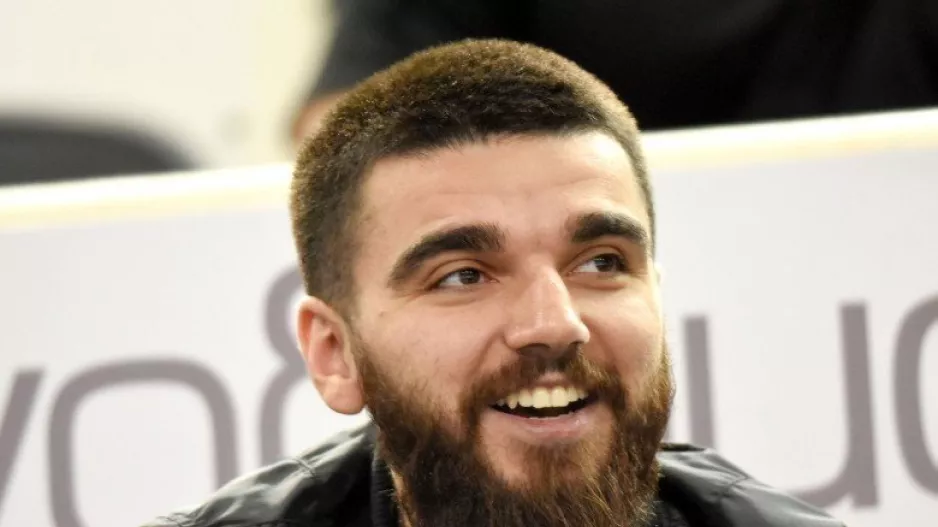 Και οι έξι! 