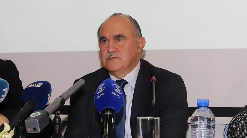 Συνάντηση με τα προσφυγικά σωματεία