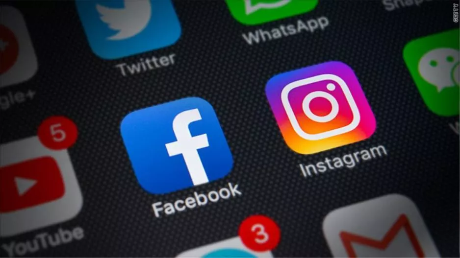 Xάος στα social media