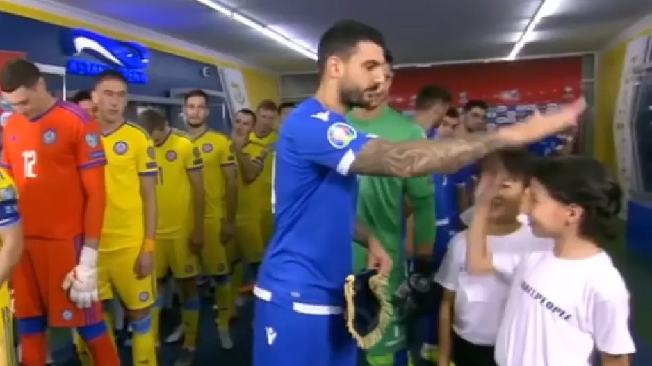 (ΒΙΝΤΕΟ) Η UEFA για τον Μερκή!