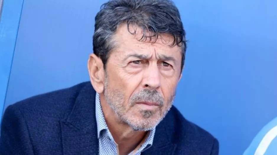 Δεν προχωράει του Πετράκη