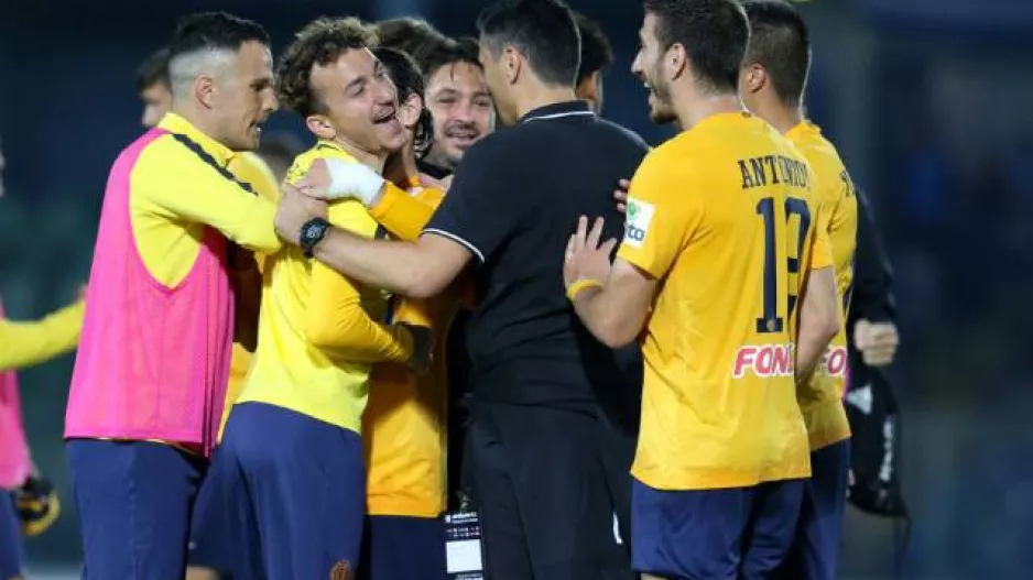 Νίκη με κάθε τρόπο!
