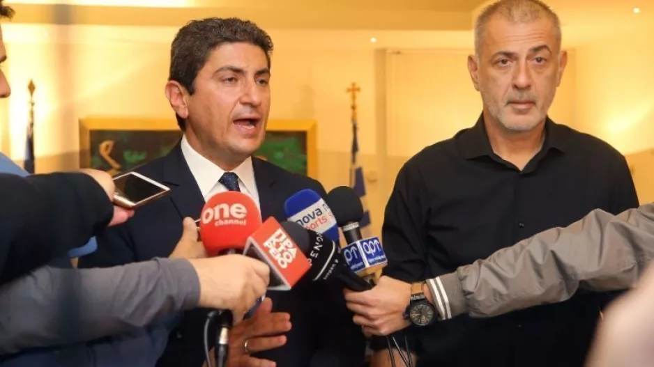 Αυγενάκης: «Εγώ δεν σφυρίζω… πέναλτι»