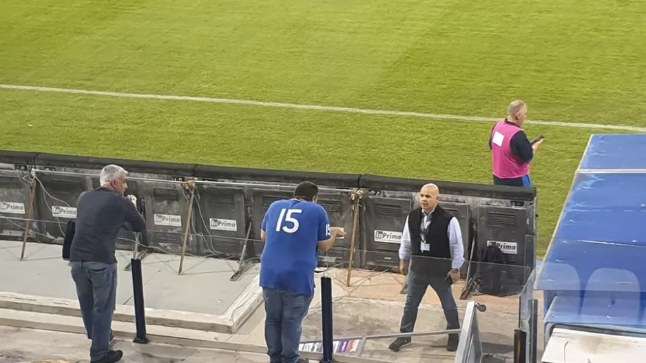Κουβεντούλα με τον κόσμο ο πρόεδρος!