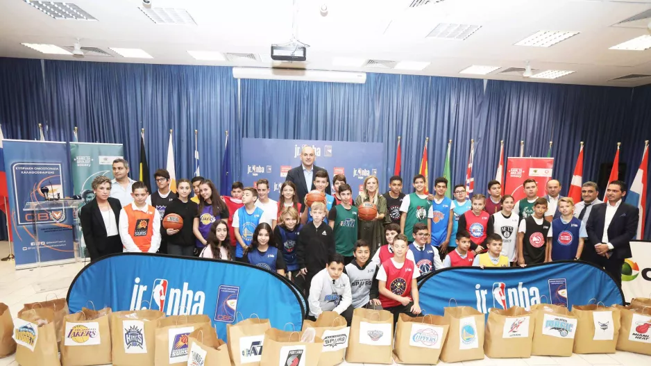 Junior NBA Cyprus με Ντράγκαν Τάρλατς... (φώτος)