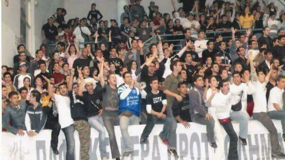 Θύρα 5: "Παφιακέ δεν είμαστε καλά"