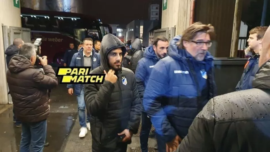 (ΦΩΤΟΣ/ΑΠΟΕΛ) Άφιξη στο γήπεδο 
