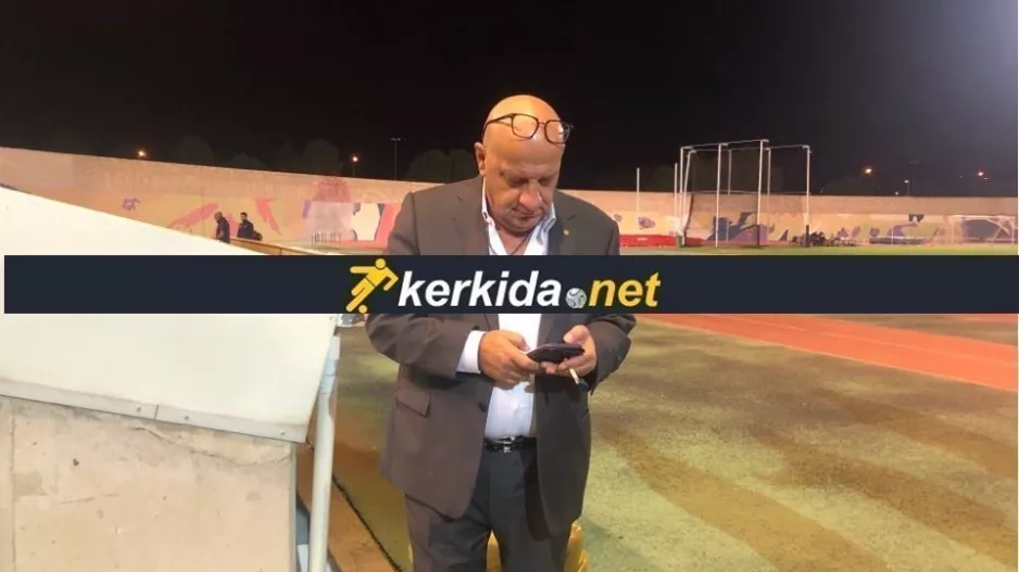 ΚΟΥΜΑΣ στο... κινητό/ Ξανά και ξανά! (φώτο)