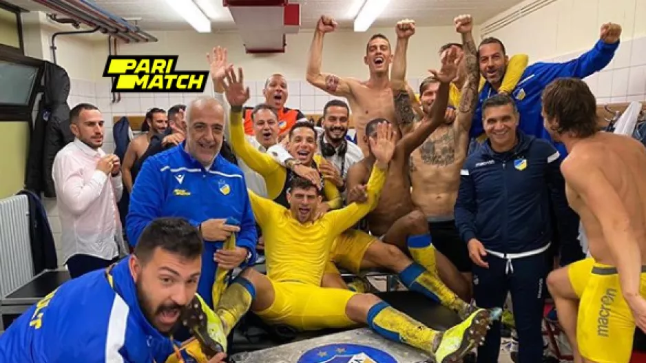Τρέλα... στα αποδυτήρια και μήνυμα για Ομόνοια