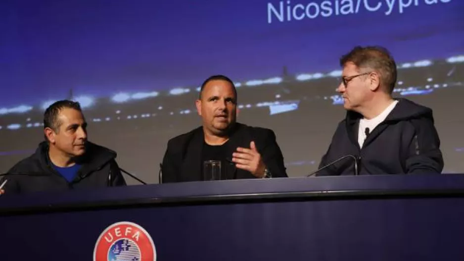 Γενέθλια ο Σιμόν!