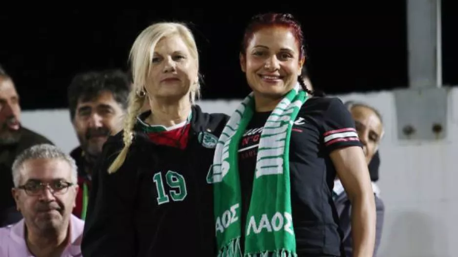 ΝΙΚΕΣ=χαμόγελα