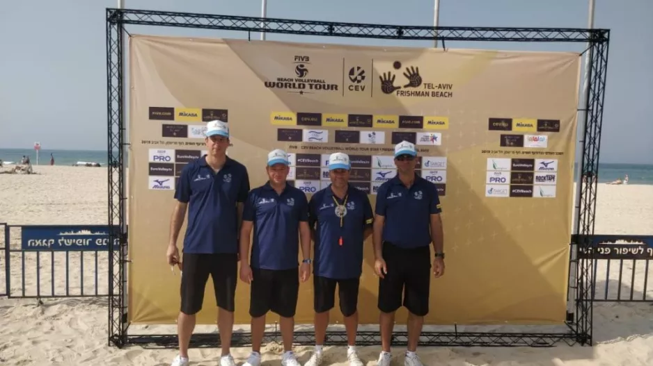 «Μάγεψαν» στο Tel -Aviv τέσσερεις διαιτητές Beach Volley