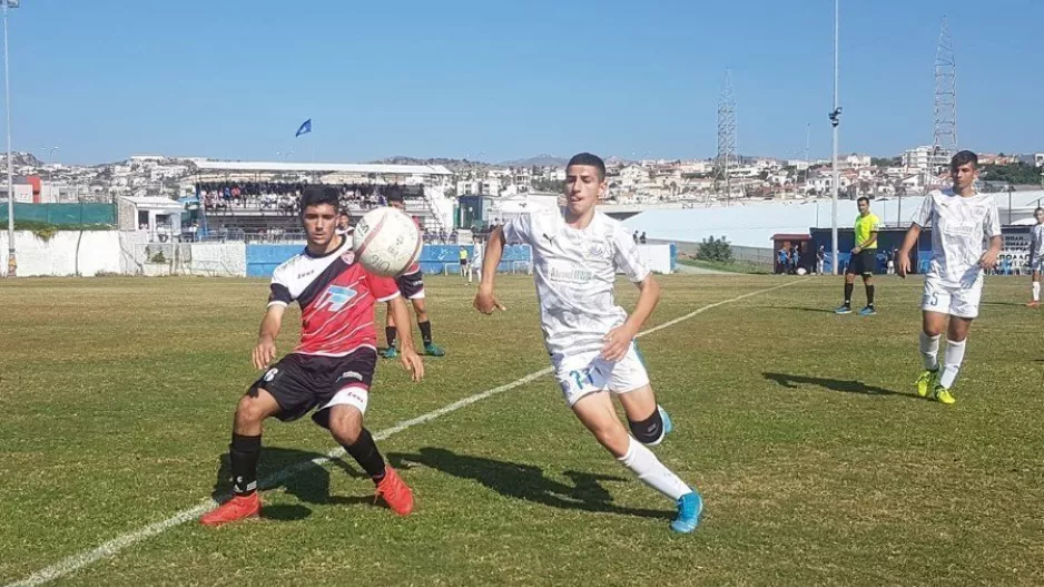 Δύσκολα... ο Απόλλωνας