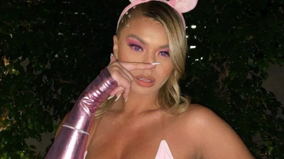 Sofia Sexy Bunny!