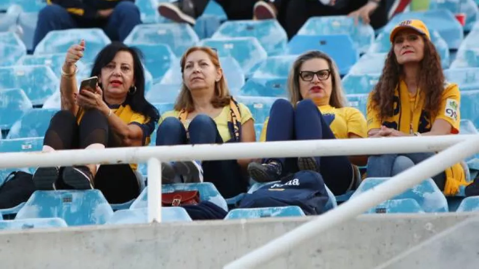 Κυρίες/ΑΕΛ
