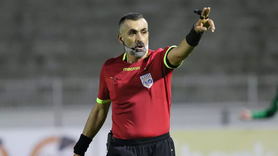 6 κίτρινες και ΚΑΛΟΣ