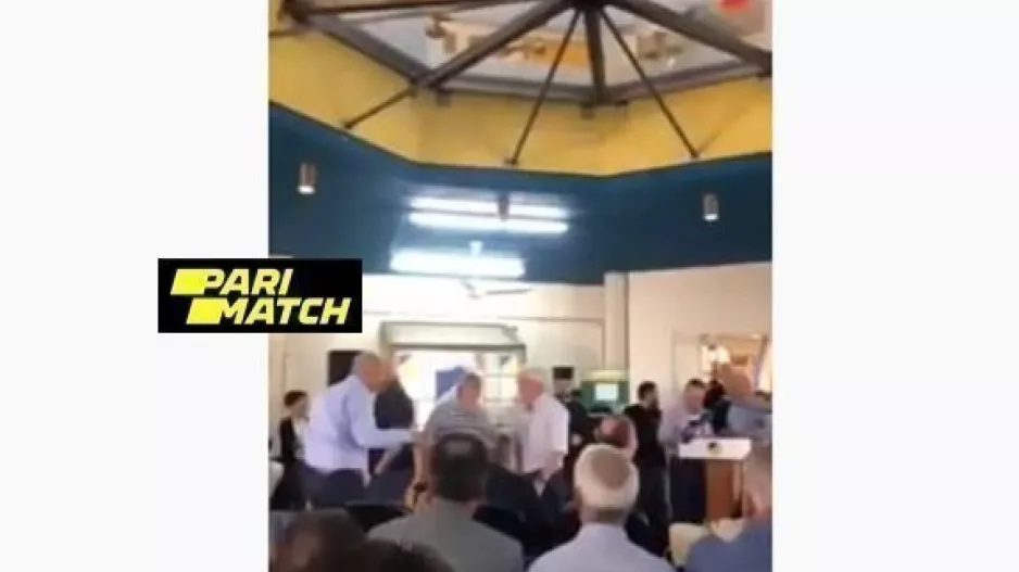 RESPECT σε ΙΒΑΝ: Εμφανίστηκε και τον χειροκρότησε όλη η αίθουσα! (βίντεο)