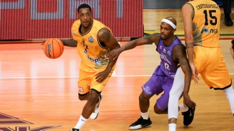 Τσάλμερς αντί Ρέι στην ΕΚΟ Basket League