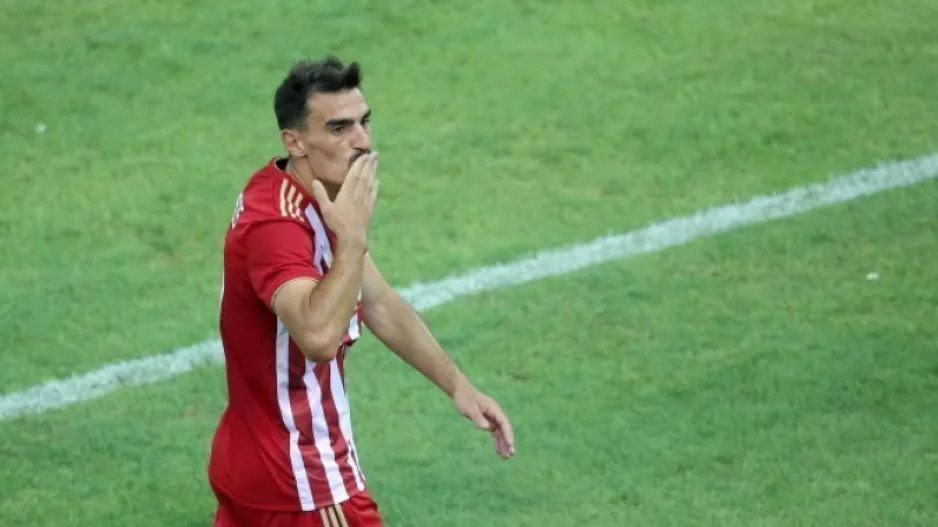 Για πρώτη φορά στον πάγκο φέτος ο Λάζαρος!