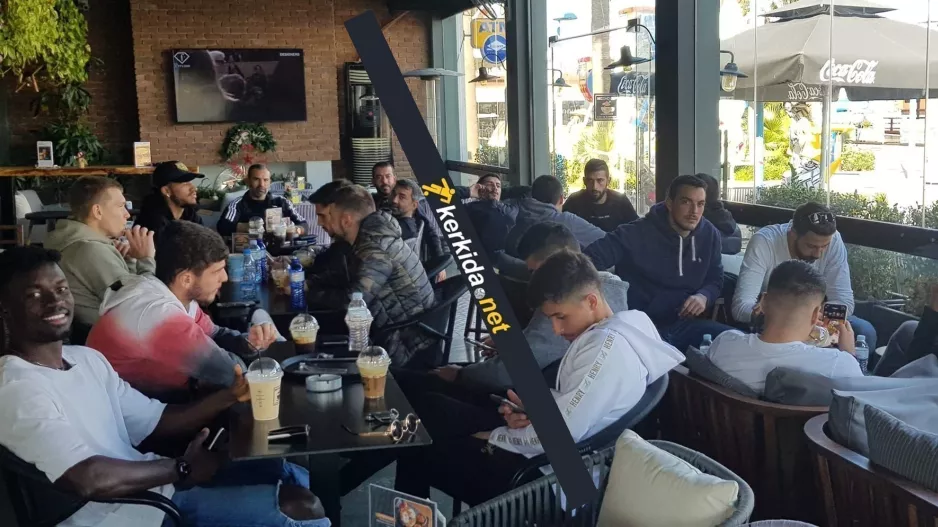 Κέρασε ο κόουτς! (φώτος)