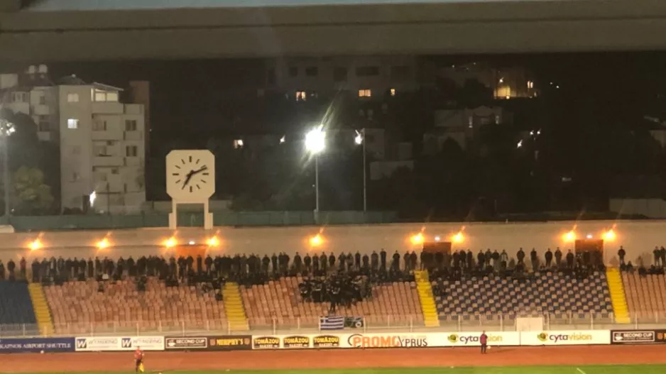 308 εισιτήρια...