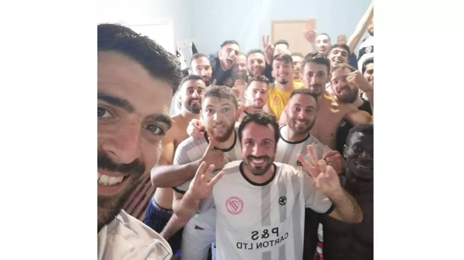 ΔΙΠΛΟ και πανηγύρια!