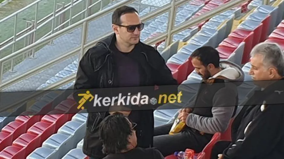 "Πηγαδάκι" στο ημίχρονο ο Πρόεδρος