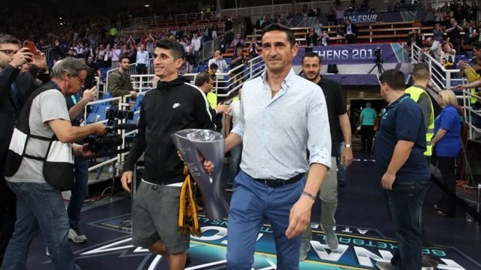 Ο Χιμένεθ επιβεβαιώνει το ενδιαφέρον για Μάνταλο