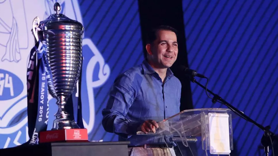 Γιορτάζει ο Πρόεδρος!