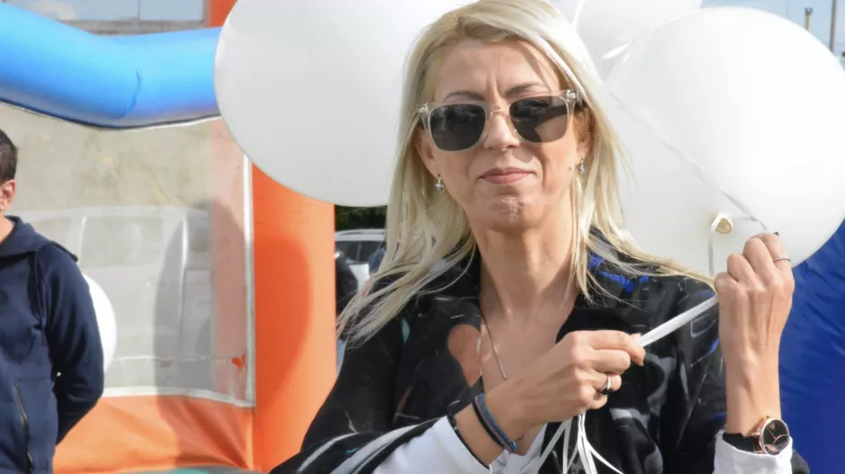 Όχι τώρα δώρο, τον Μάιο!