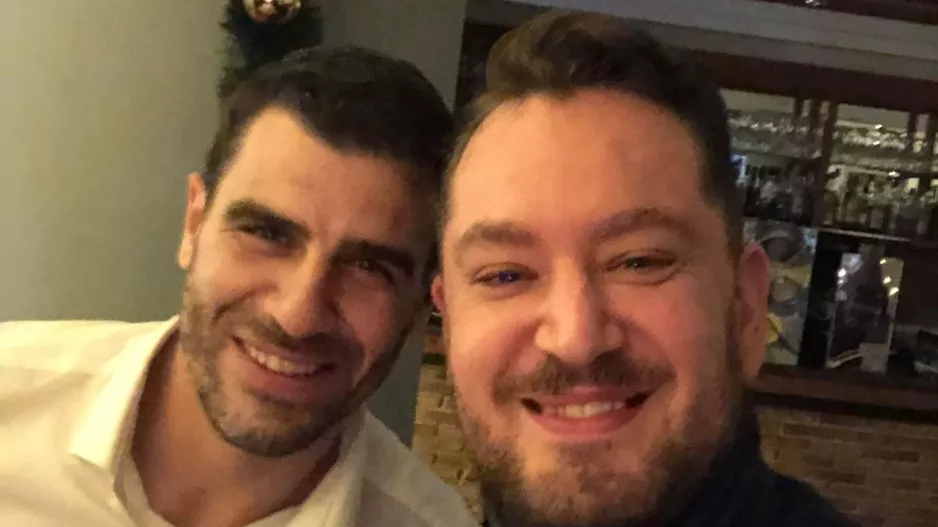 ΕΔΩ ο γαμπρός! 