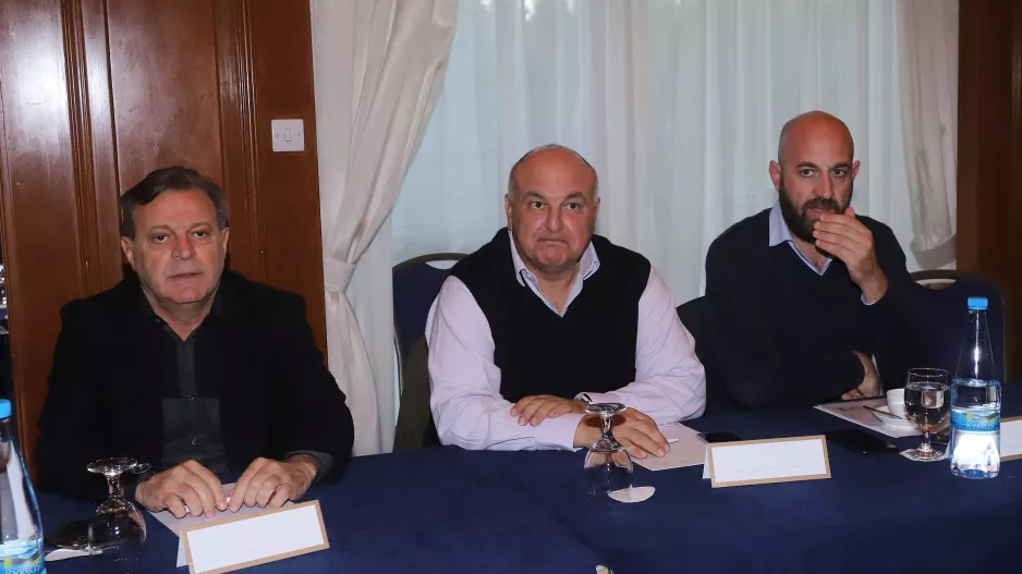 Ύφος/ΑΕΚ