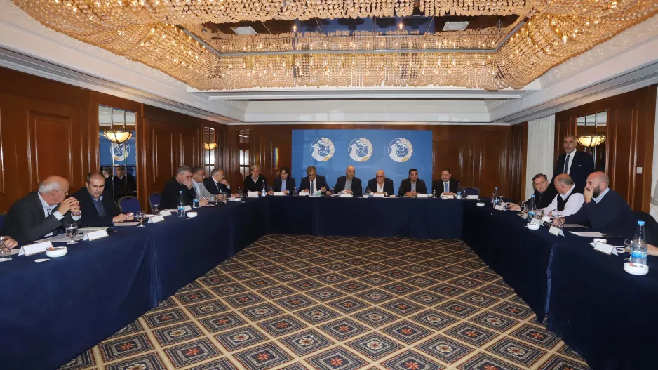 Δεν υπάρχει ομοφωνία για τη κάρτα!