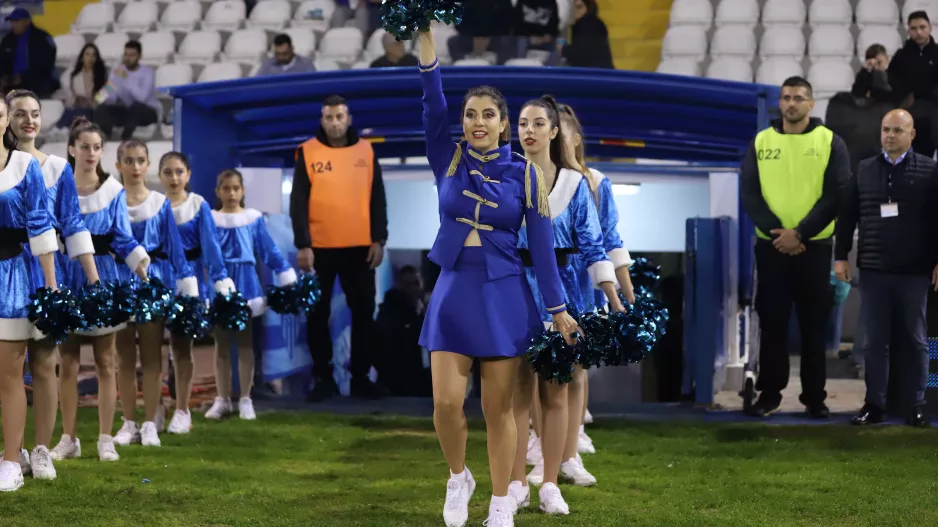 SHOW από Αιμιλία