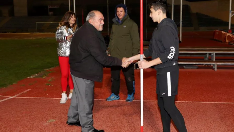 Ο Πρόεδρος του ΚΟΑ συναντήθηκε με Ελλαδίτες αθλητές στο εθνικό στάδιο στίβου