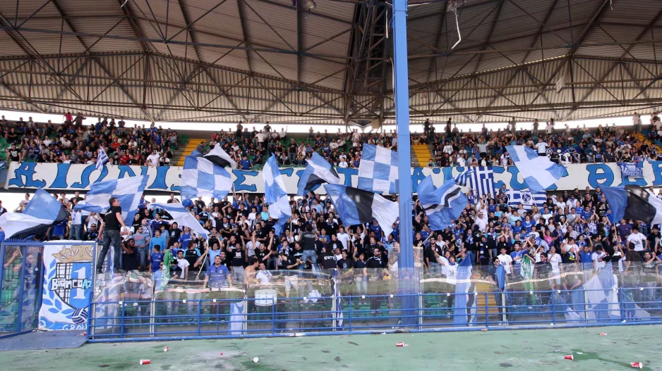 ΟΧΙ έτσι/Απόλλων