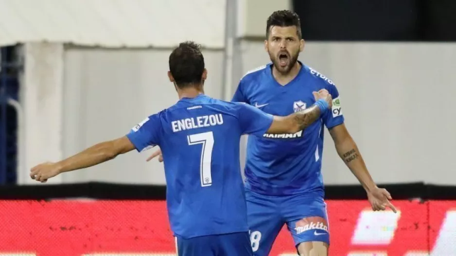 Nτούρις και...+3