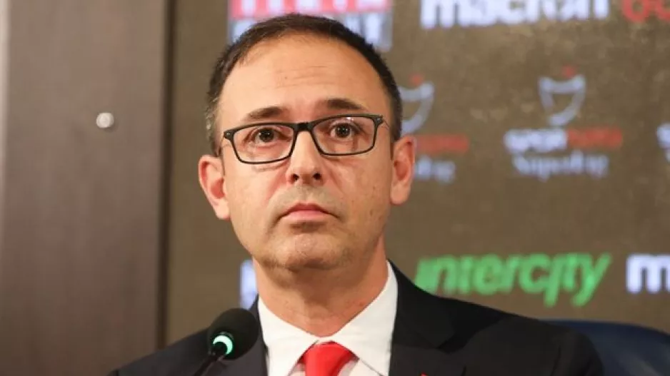 "Για ποιο λόγο να συνεχίσει ο Ολυμπιακός σε τέτοιο περιβάλλον;"