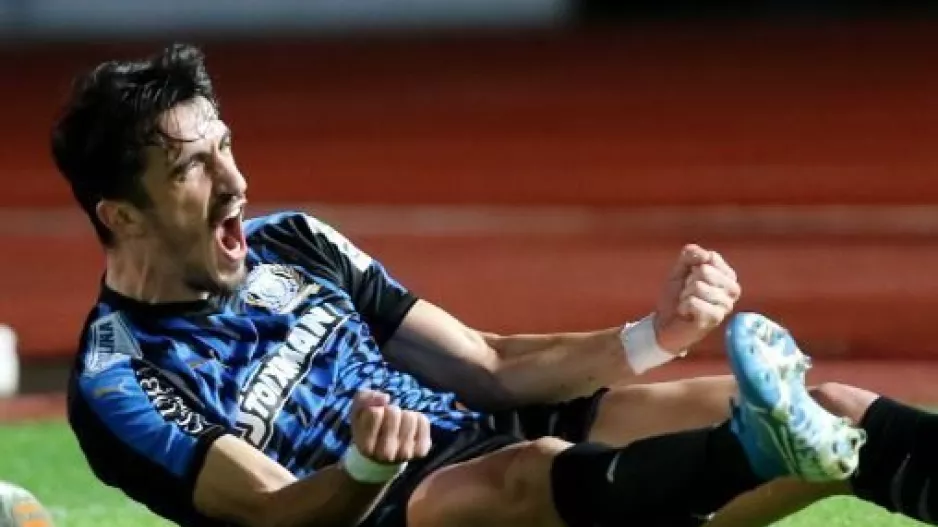 Αντίδραση στο 2-0