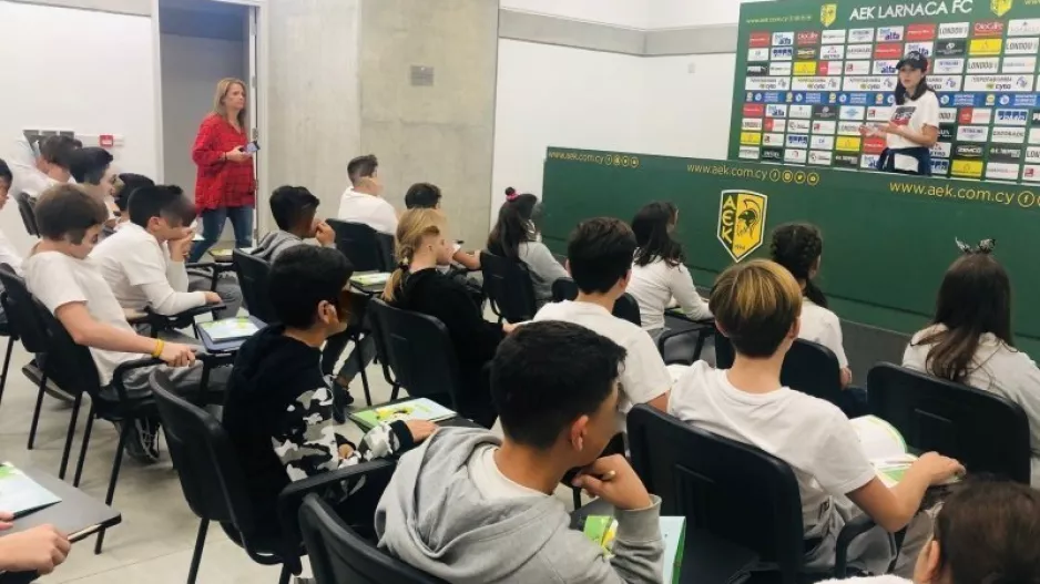 Ξενάγηση στην ARENA για το Δημοτικό Σχολείο Ορόκλινης (φώτος)